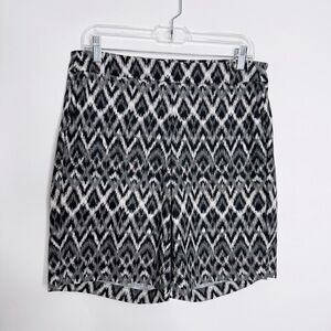 Spanx Sunshine‎ Shorts Gray Ikat Pull On Stretchy Size Medium 10” Inseam
